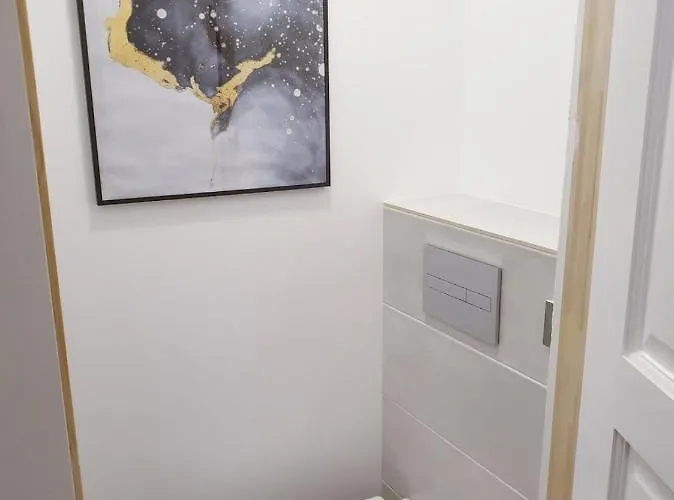 Апартаменты Center Self Check In Renovated 2020